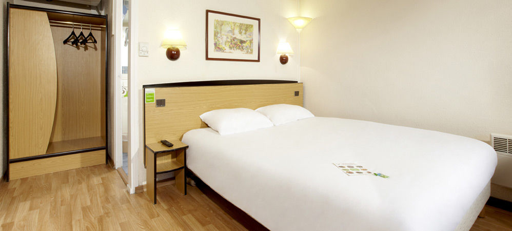 Campanile Tours Sud - Chambray-Les-Tours Hotell Exteriör bild