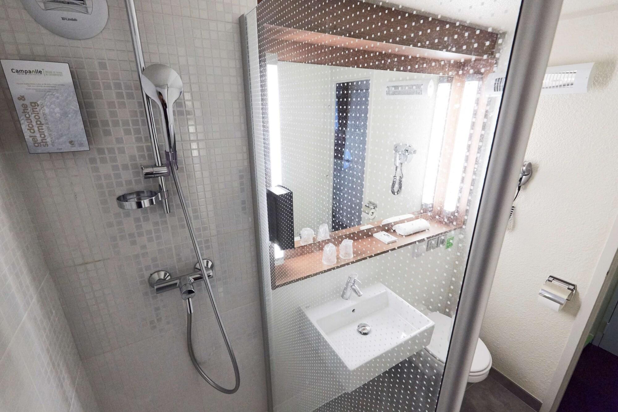 Campanile Tours Sud - Chambray-Les-Tours Hotell Exteriör bild
