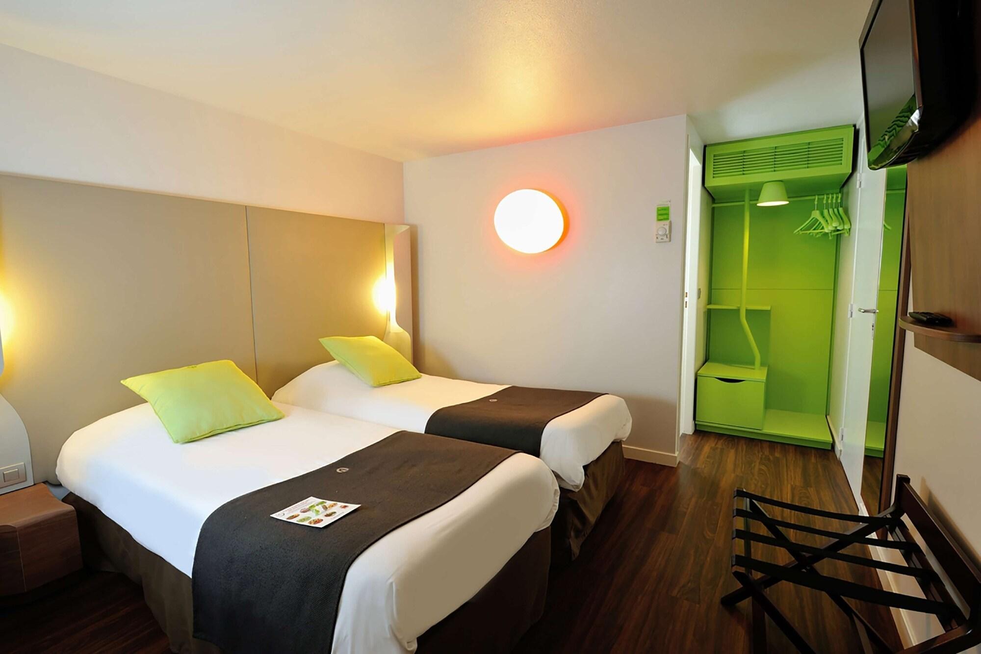 Campanile Tours Sud - Chambray-Les-Tours Hotell Exteriör bild